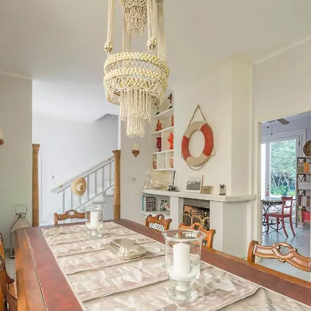 Apartmán Luxury With Swimming Pool At 700 Meters From The Sea