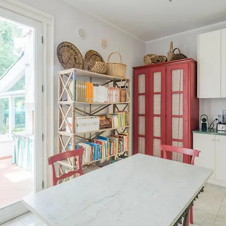 Apartmán Luxury With Swimming Pool At 700 Meters From The Sea Marina di Pietrasanta