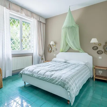 Luxury With Swimming Pool At 700 Meters From The Sea *