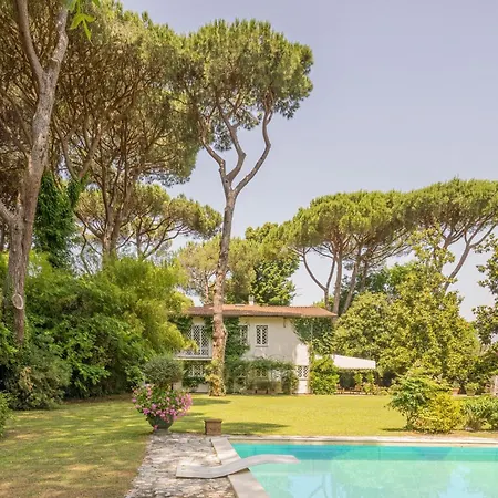 Apartmán Luxury With Swimming Pool At 700 Meters From The Sea